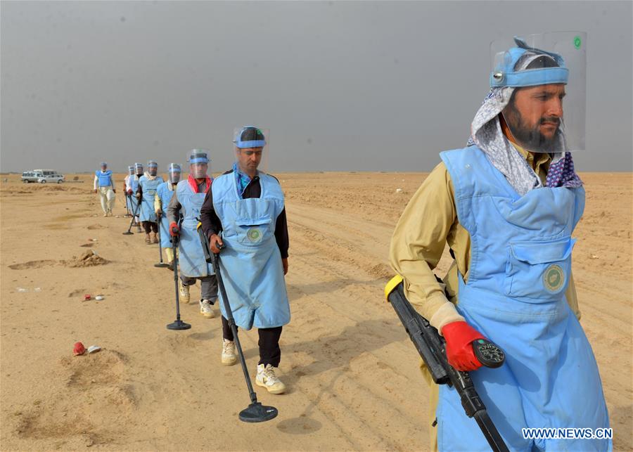 AFGHANISTAN-KANDAHAR-LAND MINES-SEARCHING