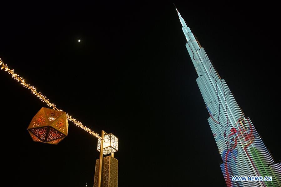 UAE-DUBAI-BURJ KHALIFA-LIGHT SHOW