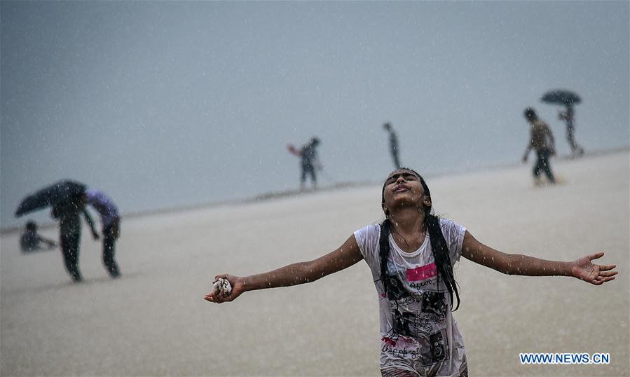 INDIA-MUMBAI-MONSOON SEASON-DAILY LIFE