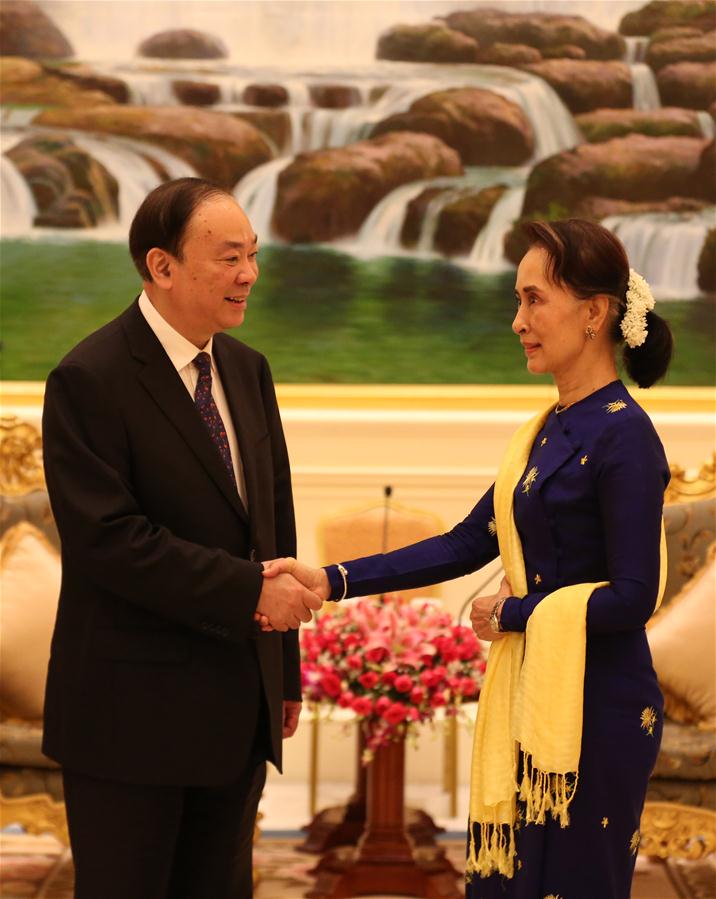 MYANMAR-NAY PYI TAW-HUANG KUNMING-MEETING