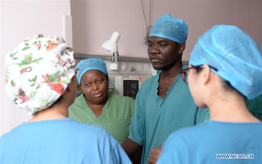 CHINA-XI'AN-MALAWIAN DOCTORS-MEDICAL TRAINING (CN)