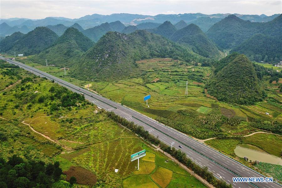 CHINA-GUIZHOU-EXPRESSWAY-VIEW (CN)