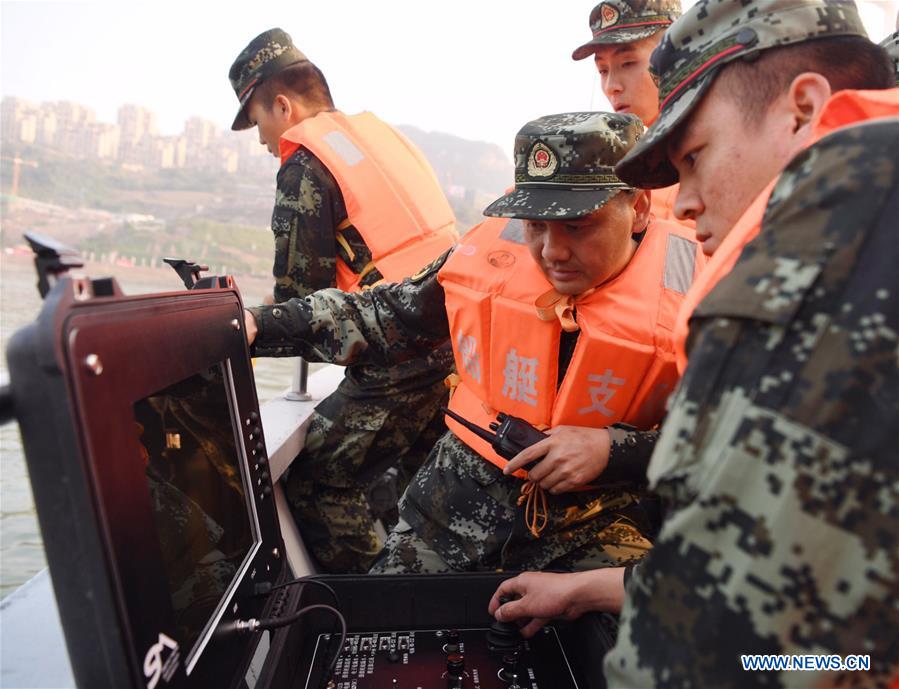 CHINA-CHONGQING-BUS CRASH-RESCUE (CN)