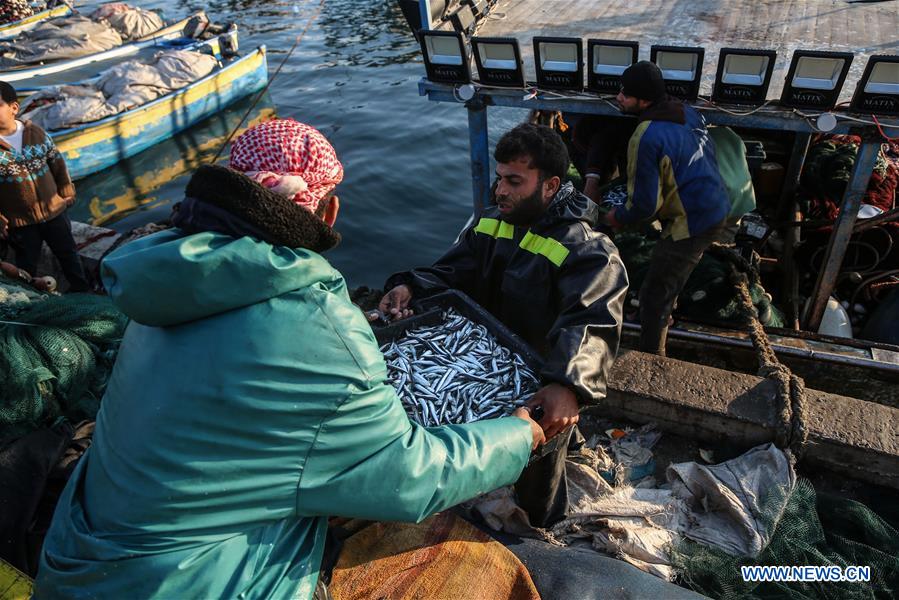 MIDEAST-GAZA-FISHERMEN-DAILY LIFE