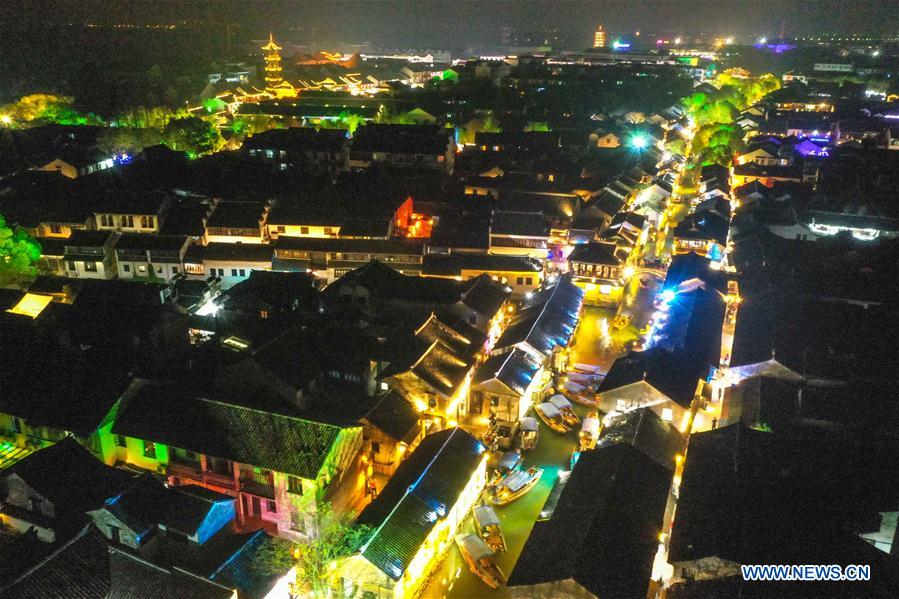 CHINA-KUNSHAN-ZHOUZHUANG ANCIENT TOWN-NIGHT VIEW (CN)