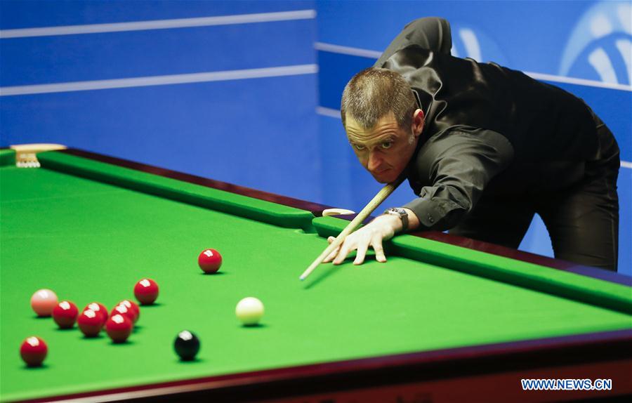 (SP) BRITAIN-SHEFFIELD-SNOOKER-WORLD CHAMPIONSHIP-DAY 4