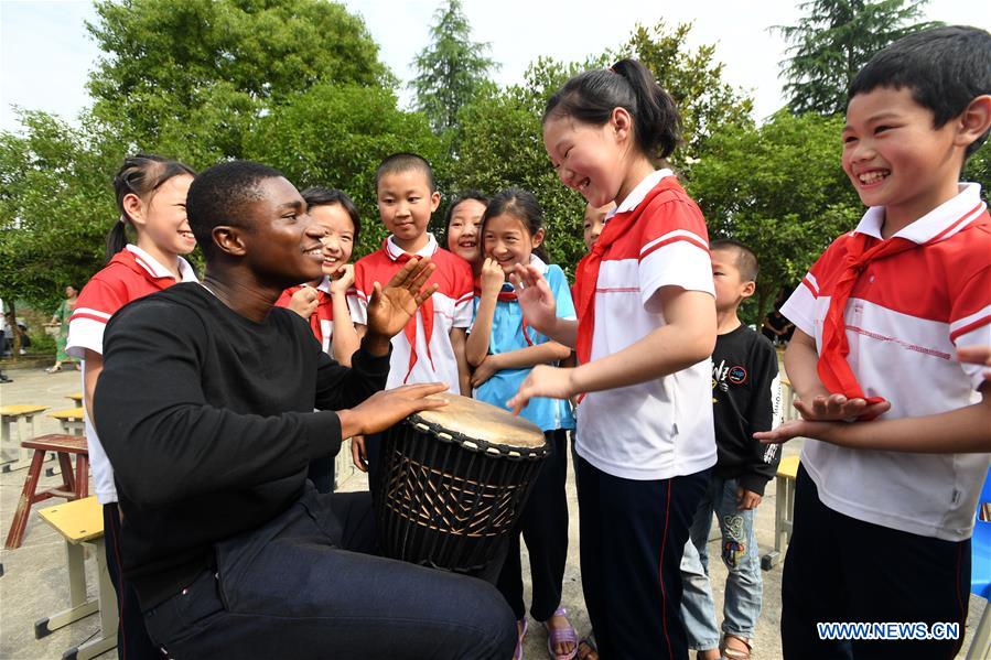 CHINA-INTERNATIONAL CHILDREN'S DAY (CN)