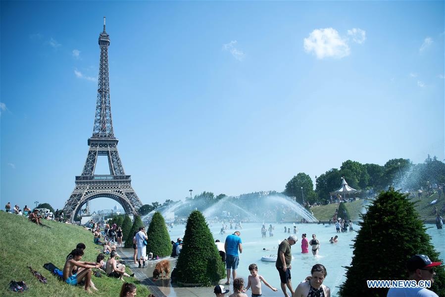 FRANCE-PARIS-HEAT WAVE