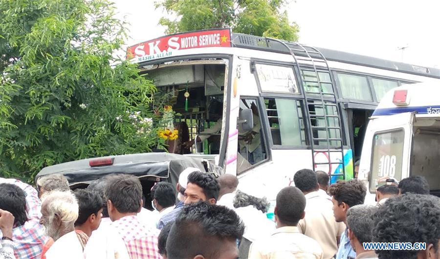 INDIA-KARNATAKA-TRAFFIC COLLISION 