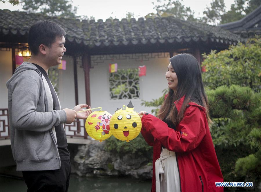 CANADA-VANCOUVER-MID-AUTUMN FESTIVAL