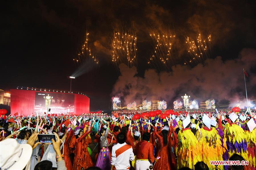 (PRC70Years)CHINA-BEIJING-NATIONAL DAY-CELEBRATIONS-EVENING GALA (CN)