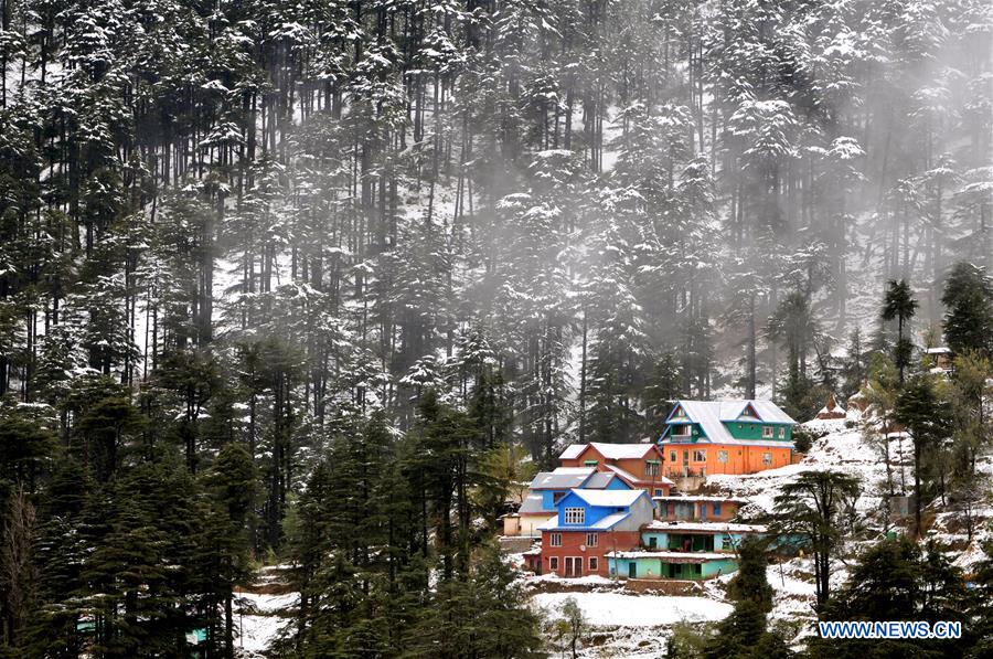 KASHMIR-JAMMU-SNOWFALL