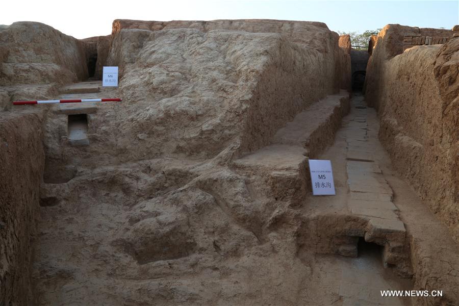 CHINA-JIANGXI-ANCIENT TOMB CLUSTERS-DISCOVERY (CN)