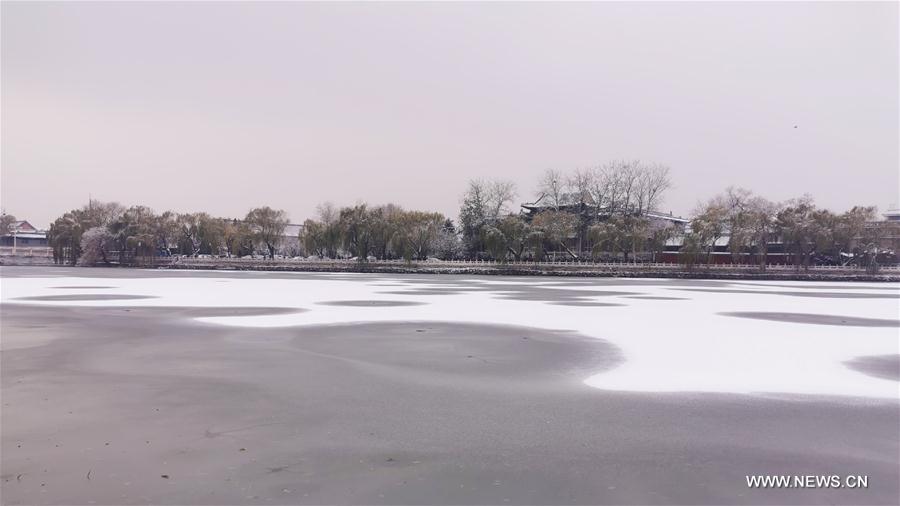 (BeijingCandid)CHINA-BEIJING-WINTER-BEIHAI PARK (CN)