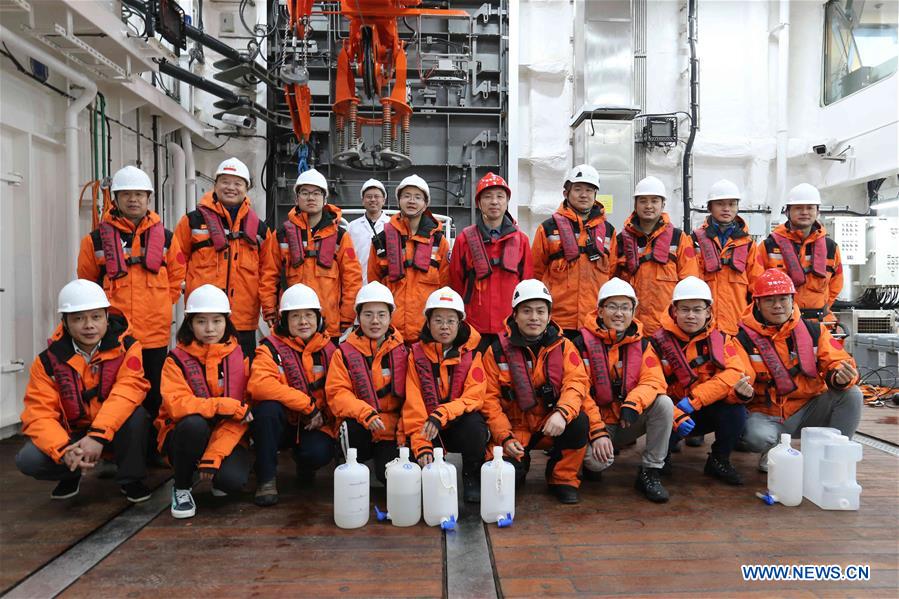 (EyesonSci) CHINA-XUELONG 2-ANTARCTIC EXPEDITION-COSMONAUTS SEA