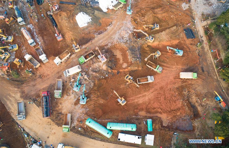 CHINA-WUHAN-CORONAVIRUS CONTROL-MAKESHIFT HOSPITAL-CONSTRUCTION (CN)