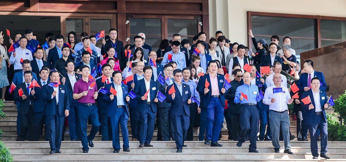 “2019中國(guó)企業(yè)家博鰲論壇”音樂紀(jì)錄片拍攝現(xiàn)場(chǎng)