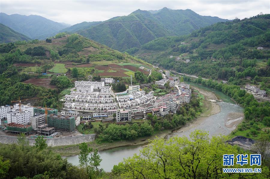 （走基層 聽民聲·圖文互動）（1）電商扶貧 讓陜西山區(qū)農業(yè)擁抱“藍海”