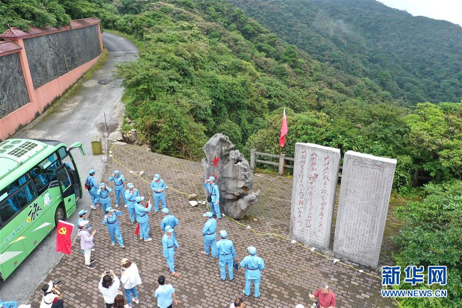 （壯麗70年·奮斗新時代——記者再走長征路·圖文互動）（3）沒有紅軍逾越不了的山河