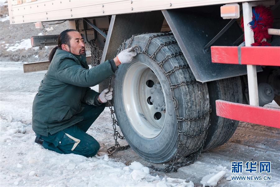 （新華全媒頭條·圖文互動(dòng)）（4）格?；ㄩ_滿天路——寫在川藏公路通車65周年之際