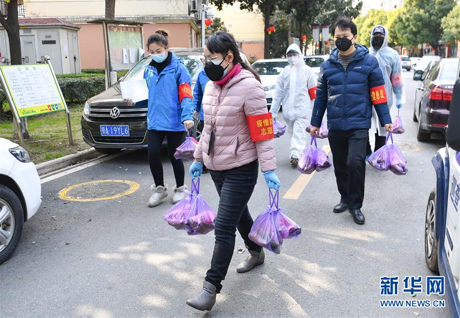 （在習(xí)近平新時代中國特色社會主義思想指引下——新時代新作為新篇章·習(xí)近平總書記關(guān)切事·圖文互動）（4）不獲全勝不收兵——決勝之地湖北戰(zhàn)“疫”進(jìn)行時