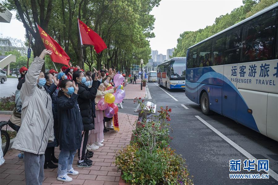 （新華全媒頭條·圖文互動(dòng)）（5）上下同心，守望相助——中國(guó)抗疫眾志成城的生動(dòng)實(shí)踐