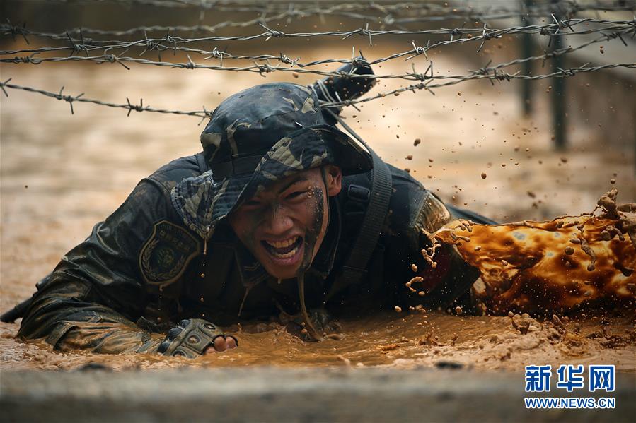 （在習(xí)近平強軍思想指引下·我們在戰(zhàn)位報告·圖文互動）（2）駐澳門部隊：濠江之畔，最可愛的人