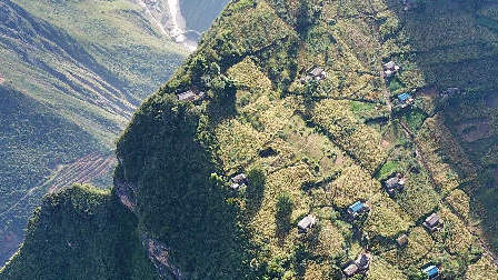 組照《四川涼山“懸崖村”的變遷》